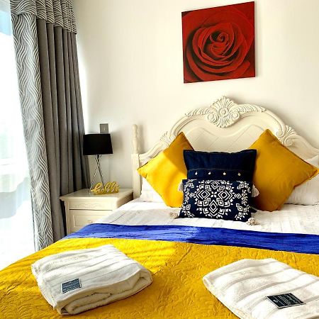 2-Bedrooms Modern Apartment Next To Velodrome, Lounge, Balcony, Parking, Abba 伦敦 外观 照片