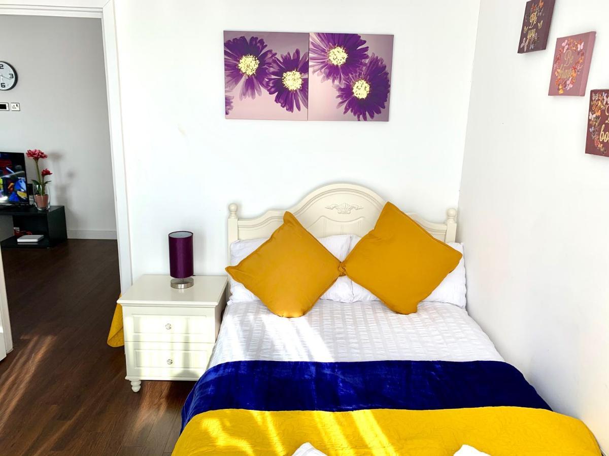 2-Bedrooms Modern Apartment Next To Velodrome, Lounge, Balcony, Parking, Abba 伦敦 外观 照片