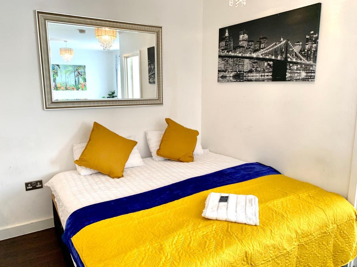 2-Bedrooms Modern Apartment Next To Velodrome, Lounge, Balcony, Parking, Abba 伦敦 外观 照片