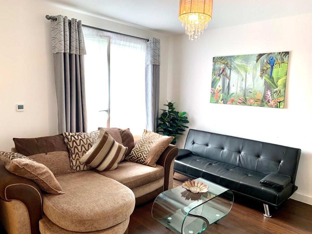 2-Bedrooms Modern Apartment Next To Velodrome, Lounge, Balcony, Parking, Abba 伦敦 外观 照片