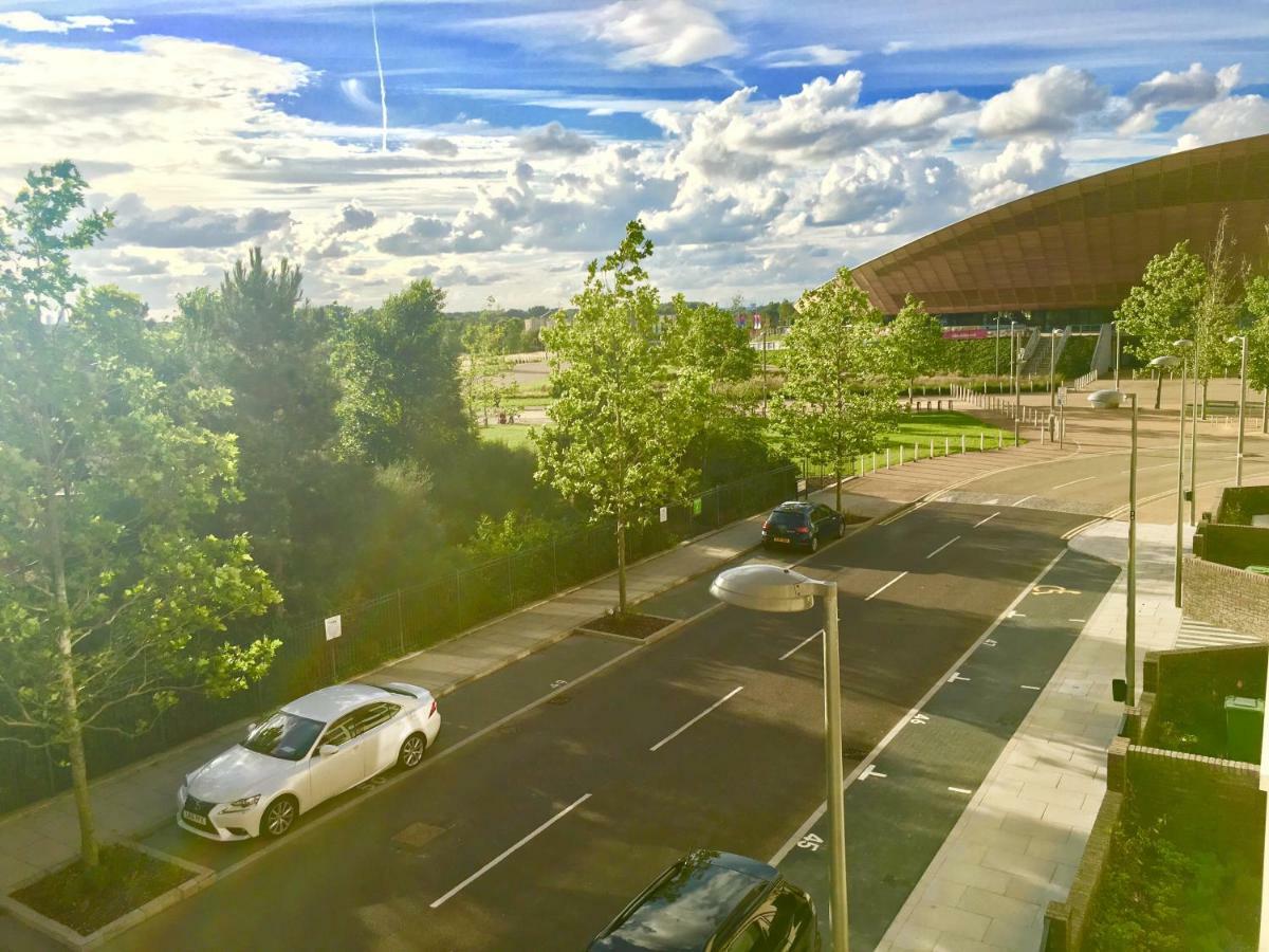 2-Bedrooms Modern Apartment Next To Velodrome, Lounge, Balcony, Parking, Abba 伦敦 外观 照片