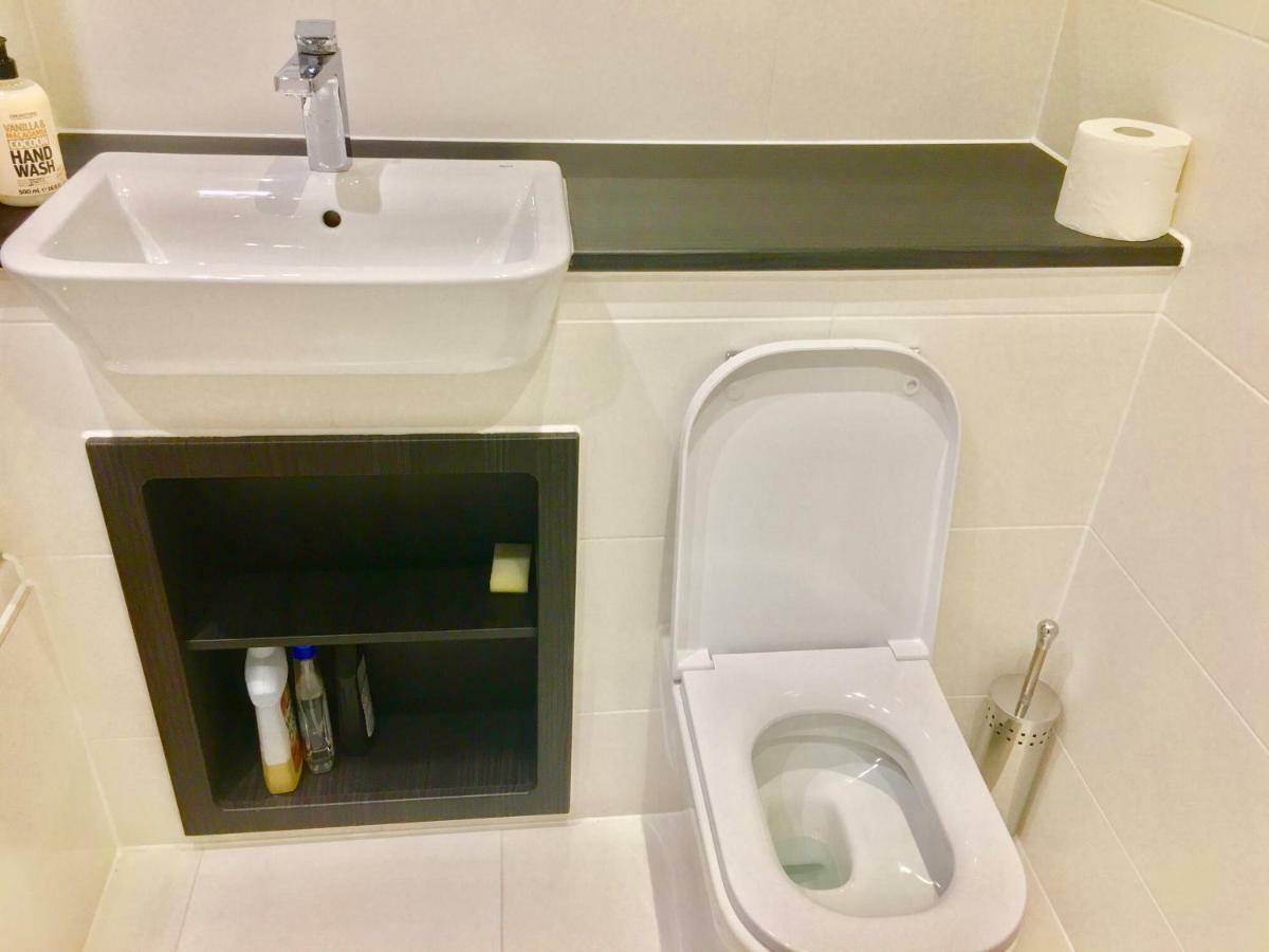 2-Bedrooms Modern Apartment Next To Velodrome, Lounge, Balcony, Parking, Abba 伦敦 外观 照片