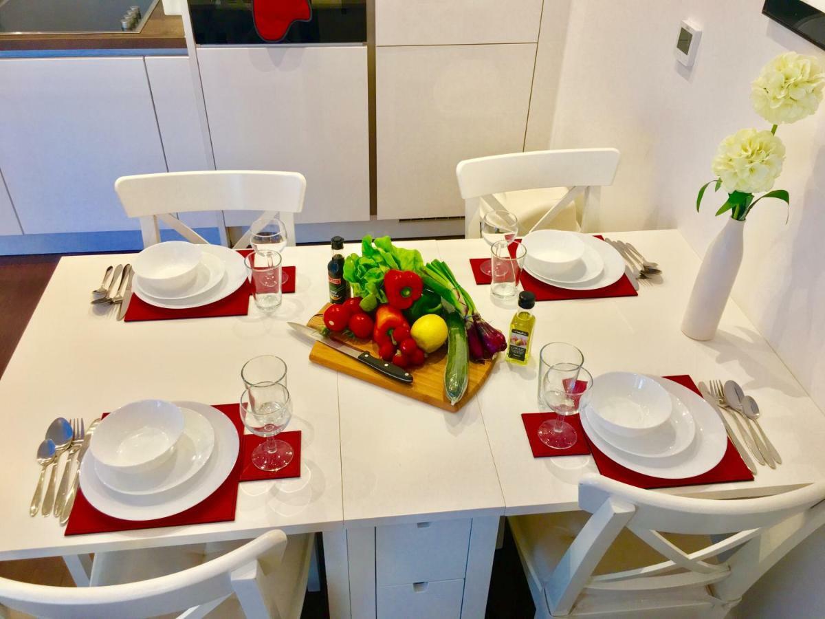 2-Bedrooms Modern Apartment Next To Velodrome, Lounge, Balcony, Parking, Abba 伦敦 外观 照片