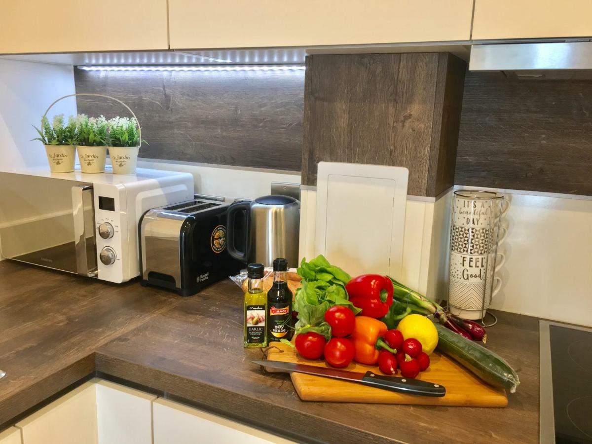 2-Bedrooms Modern Apartment Next To Velodrome, Lounge, Balcony, Parking, Abba 伦敦 外观 照片